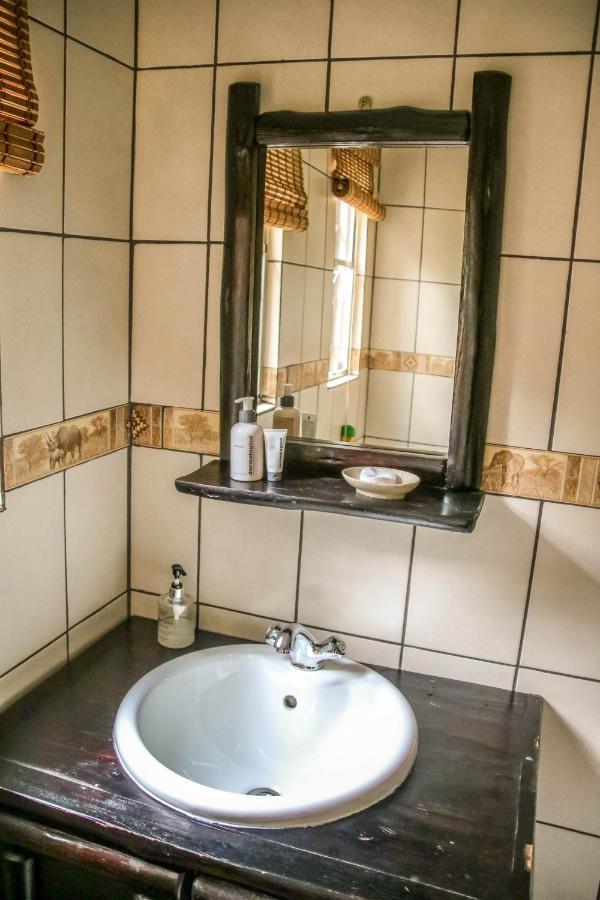 Giraffe Plains Villa มาร์ลอทพาร์ค ภายนอก รูปภาพ
