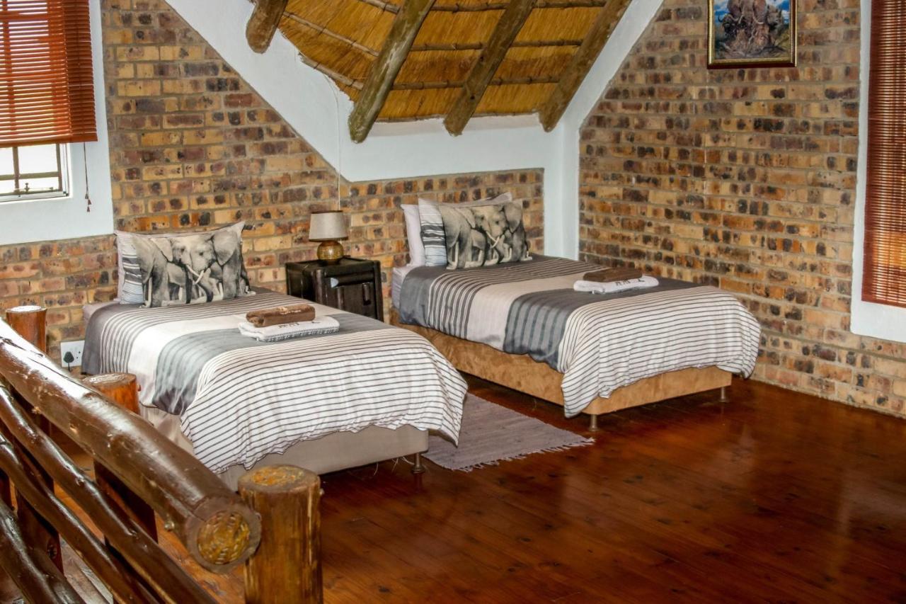 Giraffe Plains Villa มาร์ลอทพาร์ค ภายนอก รูปภาพ